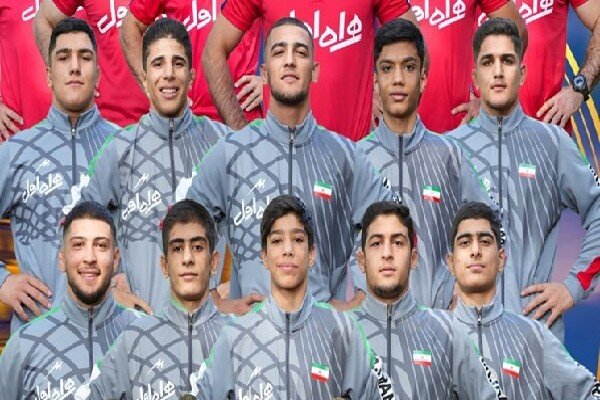 İran Sebest Güreş Milli Takımı dünya birincisi oldu