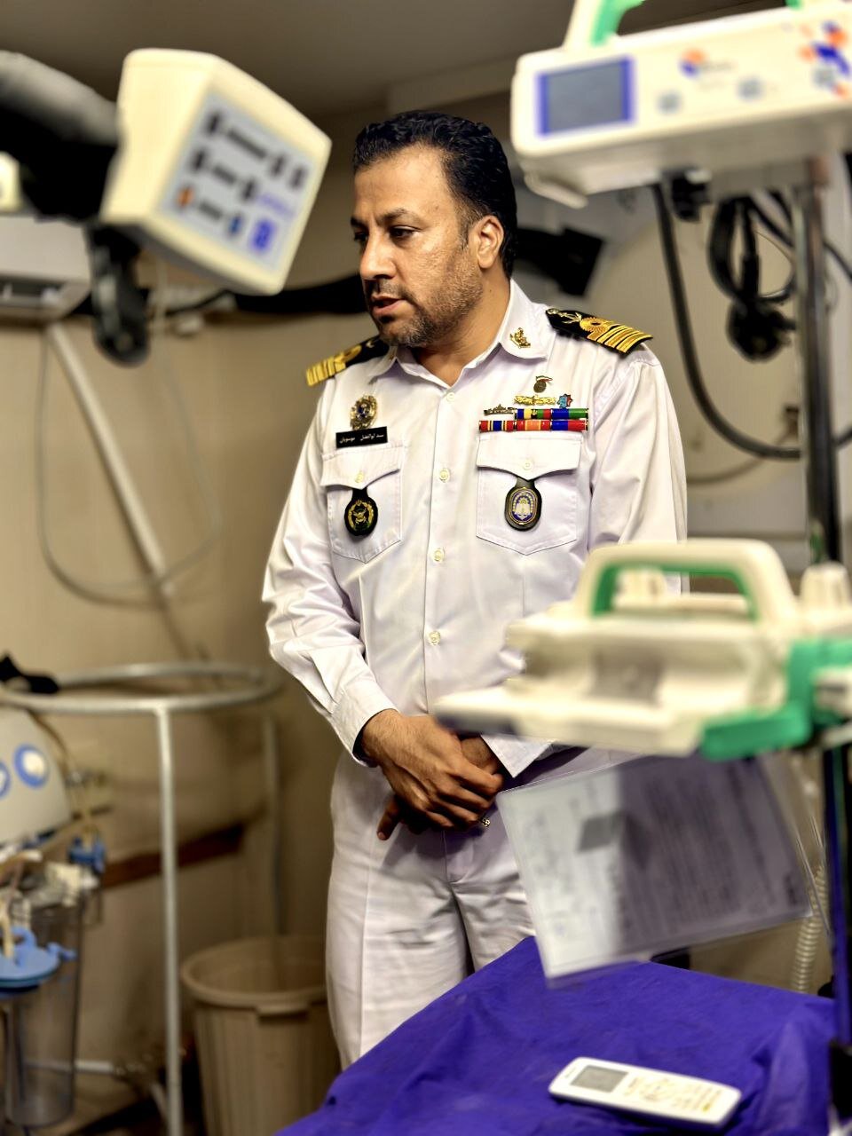 قله آهنین «دنا» بر دامن خلیج فارس/ «وقتی ماموریت بودم، یتیم شدم!»