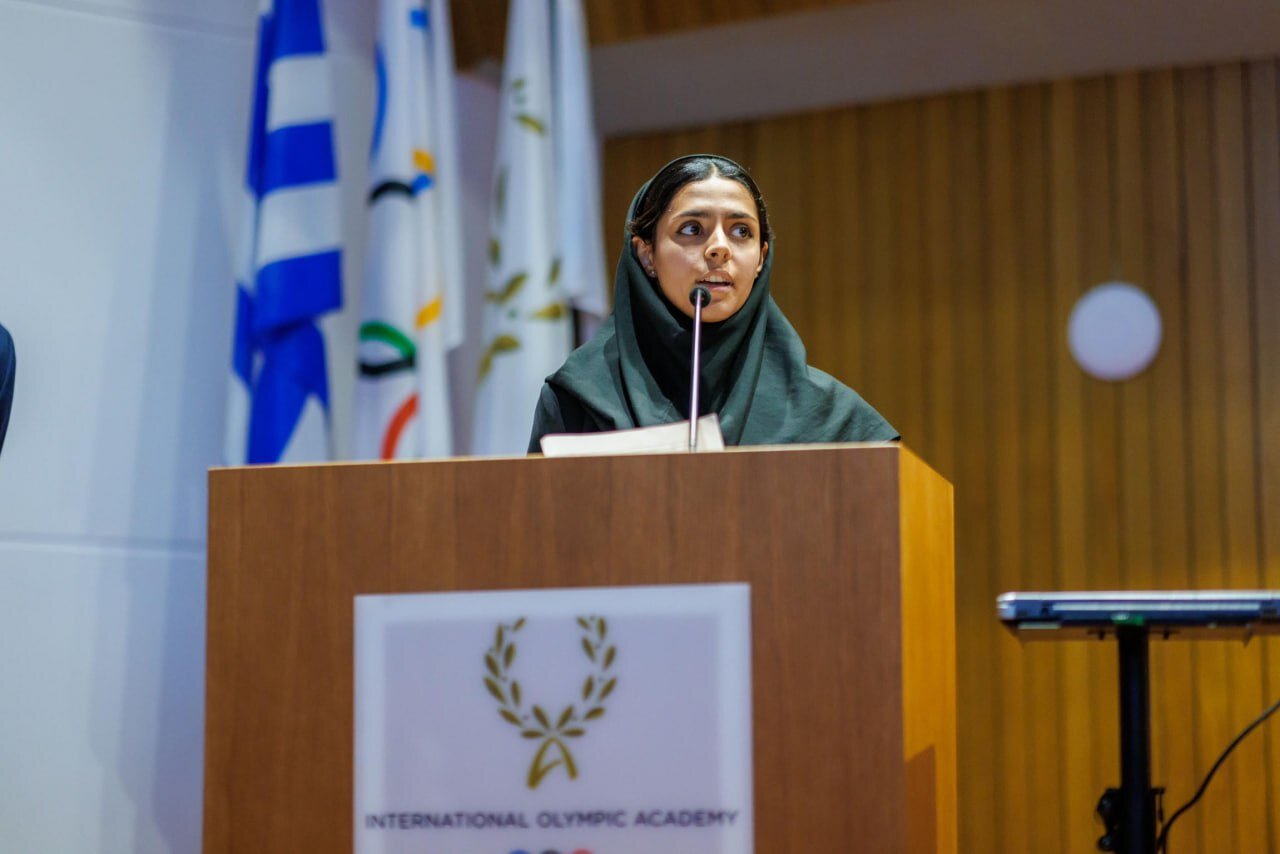 حضور دختر پینگپنگباز ایران در نشست سفیر جوانان المپیک