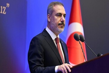 هشدار وزیر خارجه ترکیه درباره حمایت آمریکا از تروریست‌ها در سوریه