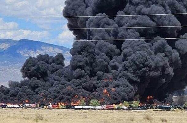 آتش سوزی بزرگ صنعتی در نزدیکی فرودگاه نیومکزیکو