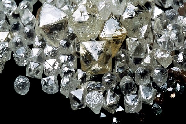 برچسب‌های ضد جعلی مبتنی بر الماس طراحی شد