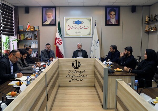 سی‌وچهارمین نمایشگاه بین‌المللی کتاب تهران آسیب‌شناسی شد