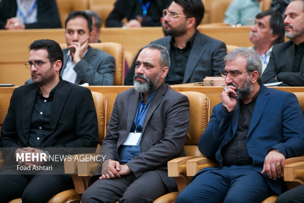 قومی "یوم صحافت" کی مناسبت سے تہران میں تقریب
