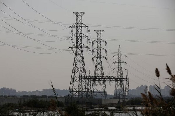 Pakistan to buy more electricity from Iran