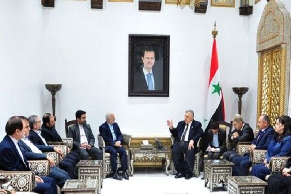 İran Meclis heyetinin Suriye temaları başladı İran Meclis heyetinin Suriye temaları başladı