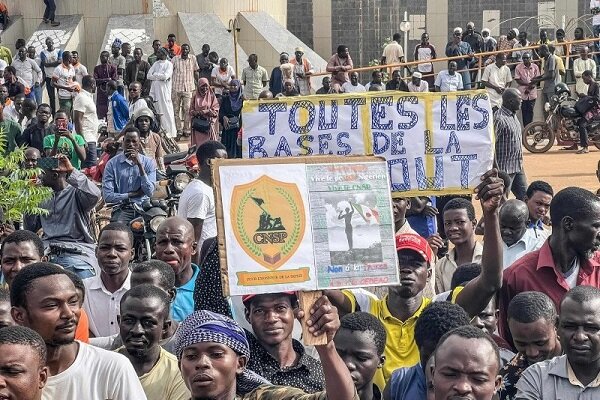 Nijer'de darbe yapanlara karşı ilk iç direniş hareketi başladı