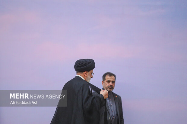 حجت الاسلام سید ابراهیم رئیسی، رئیس جمهور در مراسم ملی بزرگداشت شهدای مدافع حرم حضور دارد