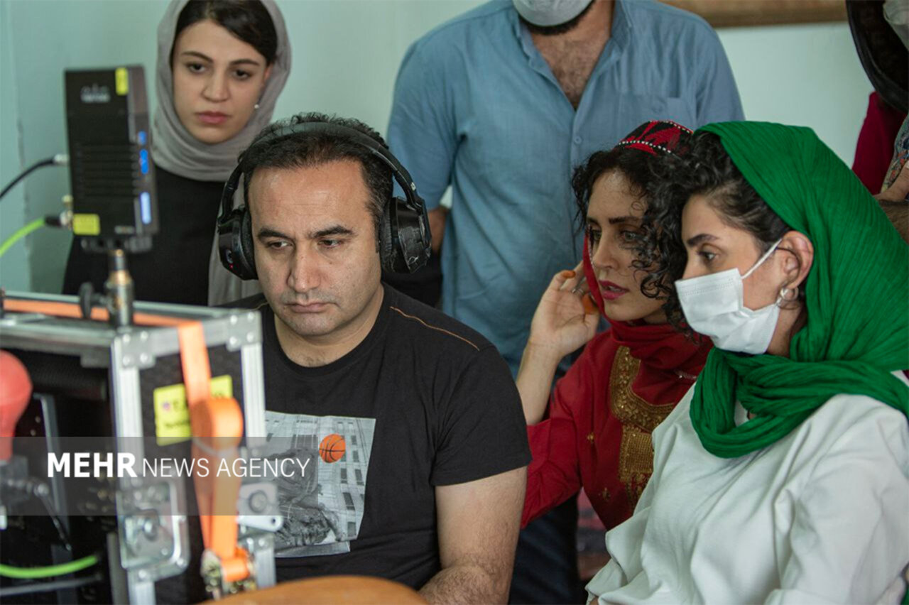 رقابت تازهنفسها در سایه «فسیل»/ «نارگیل۲» و «بیمادر» پیشتازند