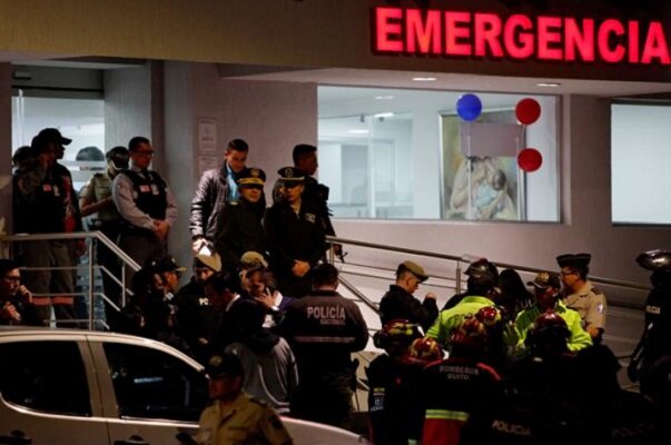 Ekvador'da başkan adayı başından vuruldu Ekvador'da başkan adayı başından vuruldu