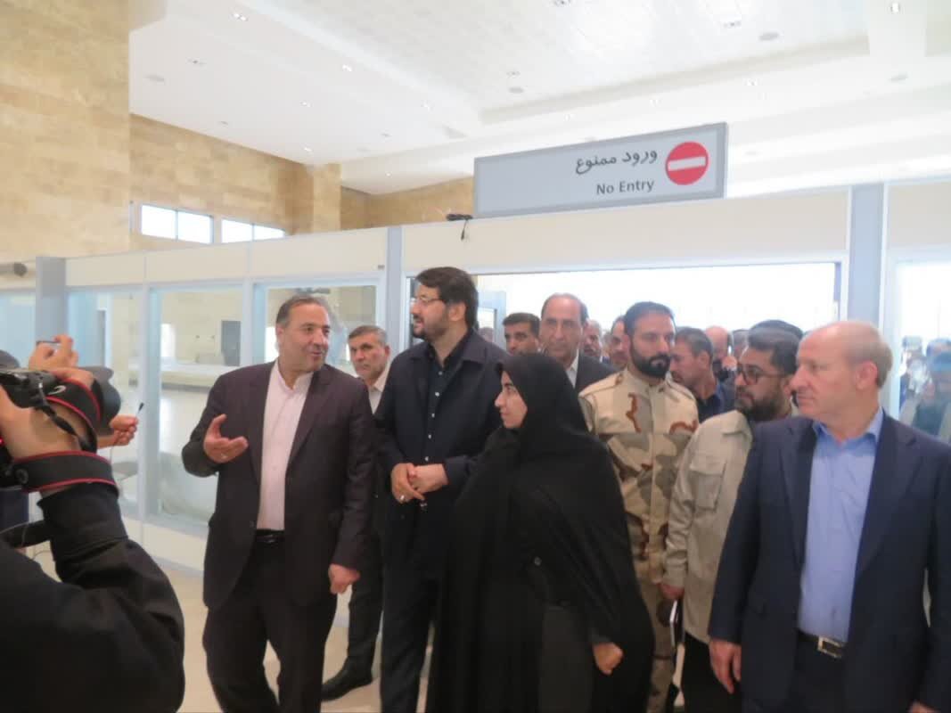 وزیر راه و شهرسازی از سالن جدید فرودگاه شهدای ایلام بازدید کرد