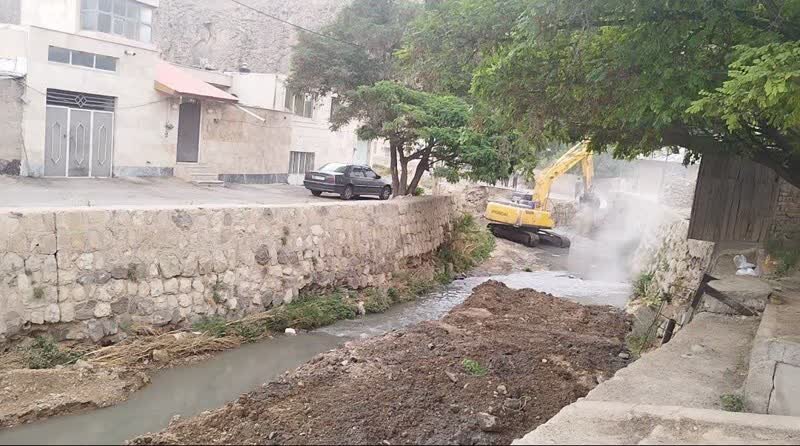 ۳پروژه مدیریت بحران در بازسازی دیوار ساحلی فیروزکوه اجرایی می شود