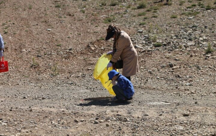 پاکسازی پیست اسکی مجموعه توچال/ برگزاری «روز پاکداشت طبیعت»