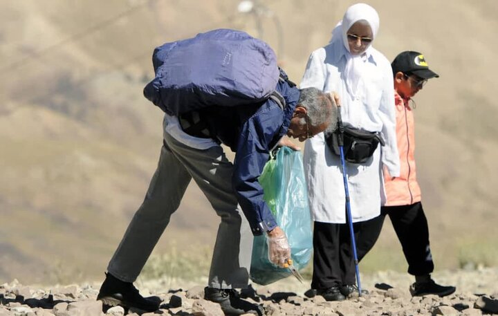 پاکسازی پیست اسکی مجموعه توچال/ برگزاری «روز پاکداشت طبیعت»