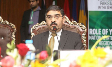 پاکستانی  نگران وزیراعظم سینیٹر انوار الحق کاکڑ کون ہیں؟