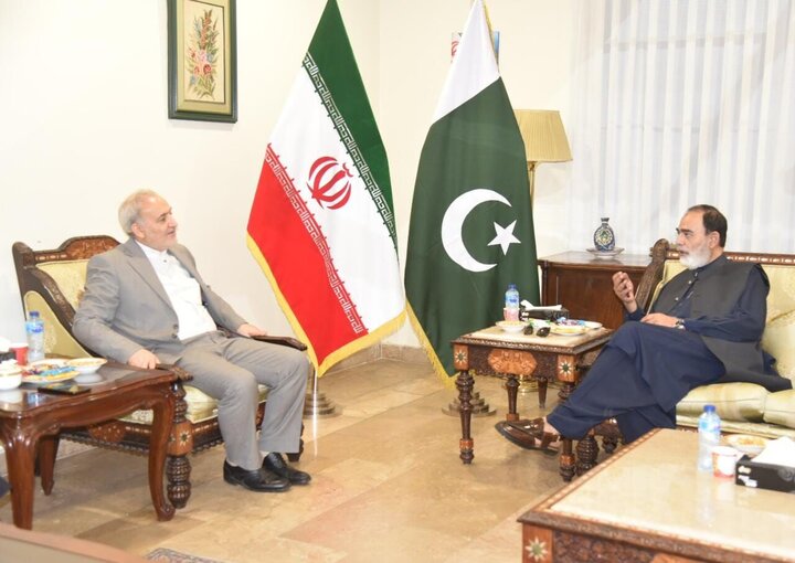 سيناتور باكستاني: إيران مصدرا آمنا وسهلا للمساعدة في حل أزمة الطاقة الباكستانية