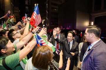 واکنش شدید چین به سفر مقام تایوانی به آمریکا