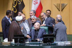 قالیباف در انتخابات مجلس شورای اسلامی پیش‌ثبت‌نام کرد/ ثبت نام بیش از ۲۲۰ نماینده فعلی