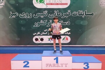 تنیس باز آذربایجان شرقی در مسابقات کشوری قهرمان شد