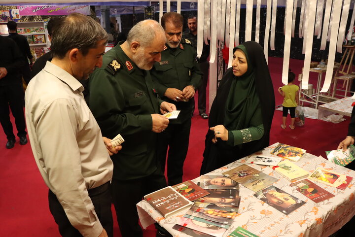 نمایشگاه کتاب فصل شیدایی برگزار شد