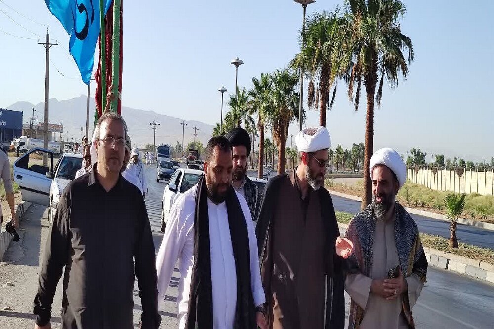کاروان پیاده زیارتی حضرت شاه‌چراغ (ع) از فیروزآباد به شیراز رسید