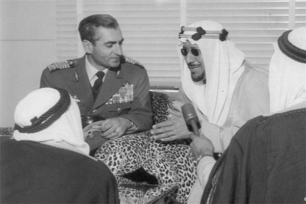 Bahrain was lost due to Shah incompetence and British conspiracy