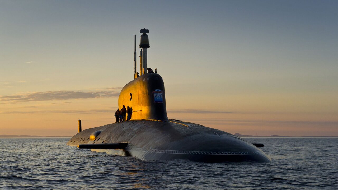 زیردریایی هسته ای روسیه مجهز به موشک فراصوت می شود