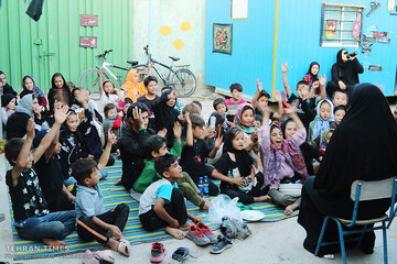 Hanifa providing education for Afghan refugee kids