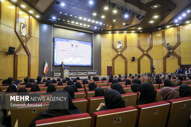 همایش ملی آموزش مدیران و کارشناسان حقوقی دستگاه های اجرایی 22