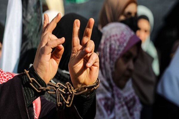 شکنجه زنان اسیر فلسطینی توسط اشغالگران با گرسنگی و تشنگی