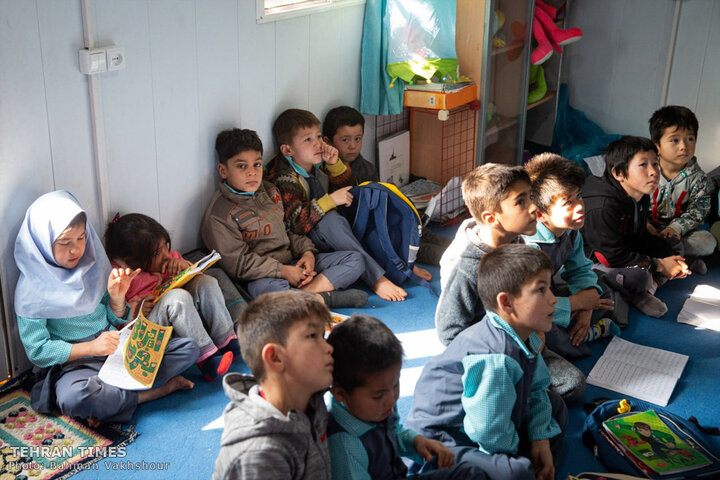 Hanifa providing education for Afghan refugee kids