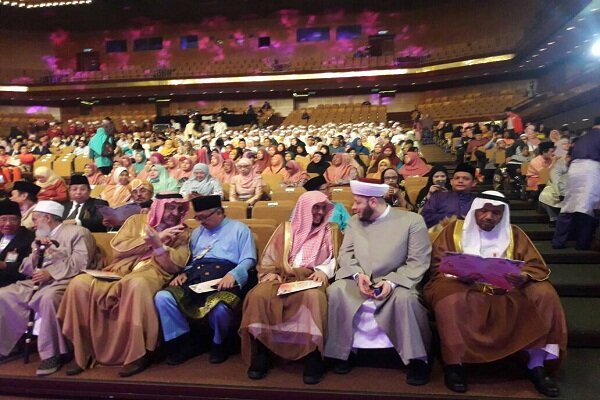 حضور شاهمیوه اصفهانی در هیئت داوران مسابقات بینالمللی قرآن مالزی