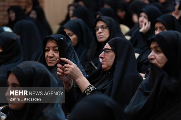 دیدار جمعی از بانوان موکب دار اربعین با رئیس مجلس شورای اسلامی 16