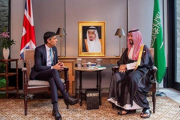 گفتگوی تلفنی نخست وزیر انگلیس و ولیعهد سعودی
