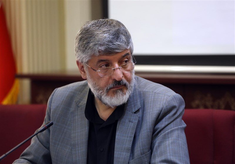 شهدا قهرمانان فراموش نشدنی هستند شهدا قهرمانان فراموش نشدنی هستند