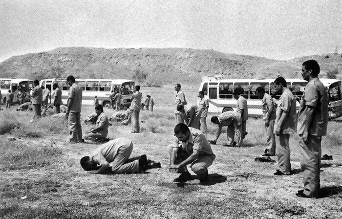 روایتی از بوسه نخستین اسرای ایرانی بر خاک وطن در مرزخسروی