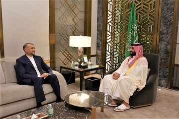 ایرانی وزیر خارجہ کی سعودی ولی عہد محمد بن سلمان سے ملاقات