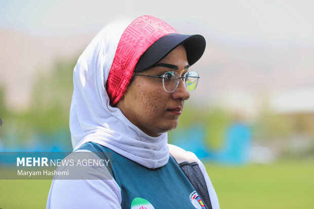 بازدید کیومرث هاشمی و محمودخسروی وفا از اردوی تیم ملی تیراندای 9