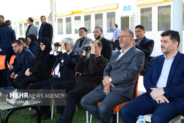 بازدید کیومرث هاشمی و محمودخسروی وفا از اردوی تیم ملی تیراندای 14