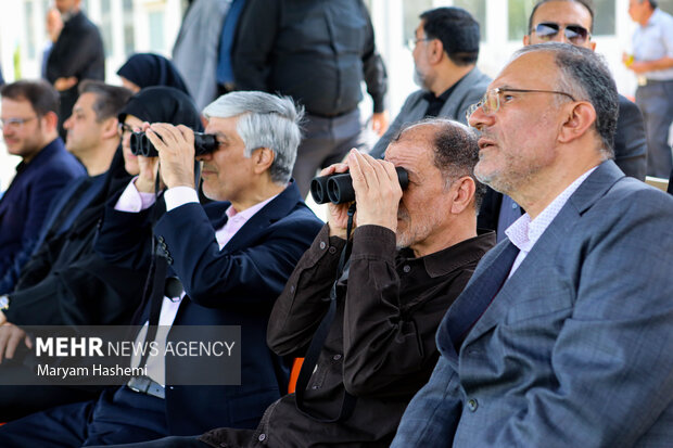 بازدید کیومرث هاشمی و محمودخسروی وفا از اردوی تیم ملی تیراندای 15