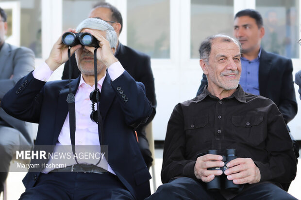 بازدید کیومرث هاشمی و محمودخسروی وفا از اردوی تیم ملی تیراندای 13