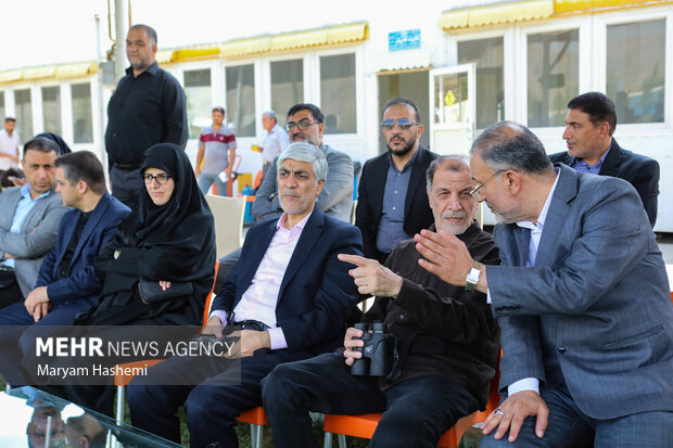 بازدید کیومرث هاشمی و محمودخسروی وفا از اردوی تیم ملی تیراندای 18