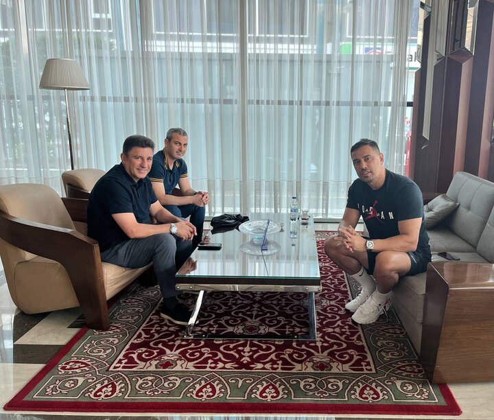 دیدار قلعهنویی و سرمربی کایسری اسپور و گفتوگو درباره دو بازیکن