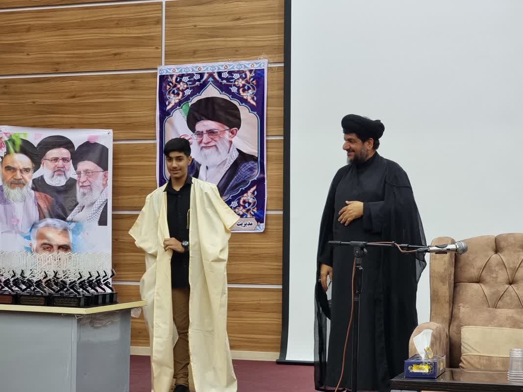 اختتامیه طرح قرآنی «حلیه» در گناوه برگزار شد