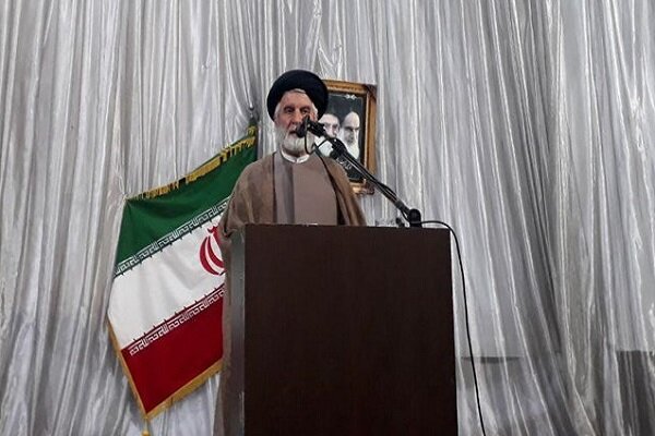 هوشیاری و انسجام ملی، راه مقابله با تهدیدهای دشمنان است