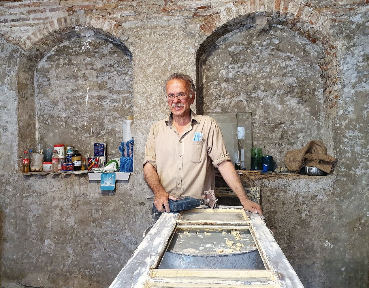 رنگ اصلی درهای خانه پدری جلال آل احمد پیداشد/مرمت درها به شکل قبل