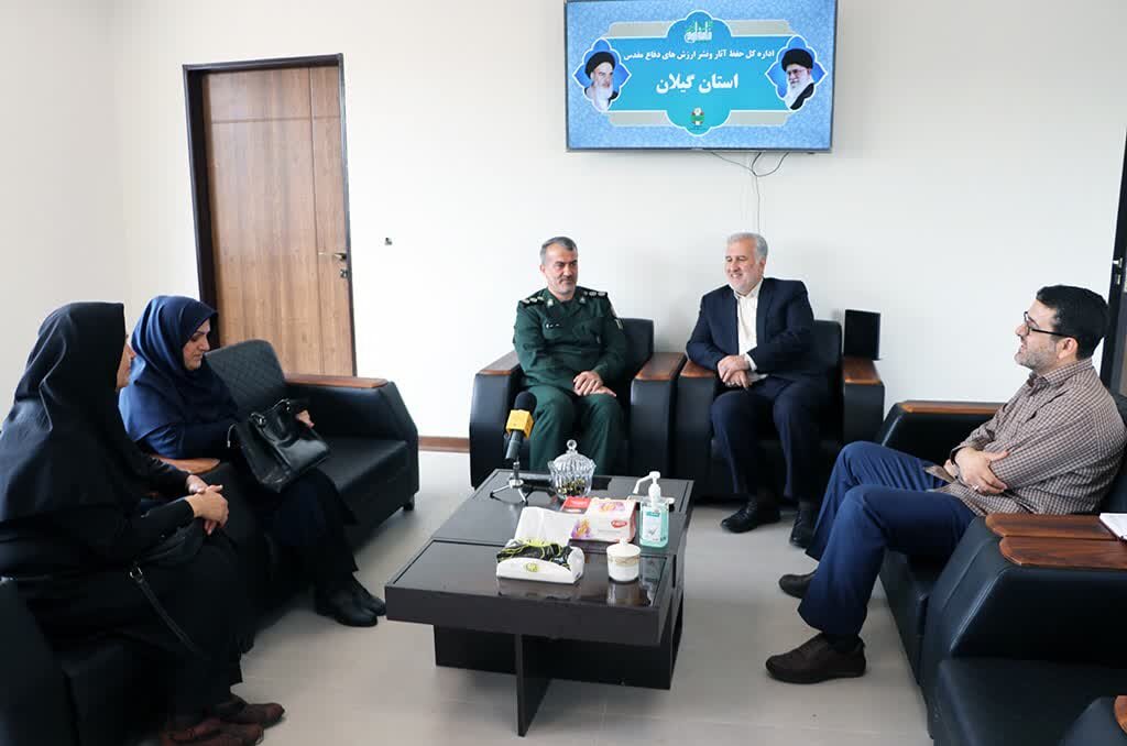 ارائه الگوهای مناسب به مخاطبان اساس کار فرهنگی است ارائه الگوهای مناسب به مخاطبان اساس کار فرهنگی است