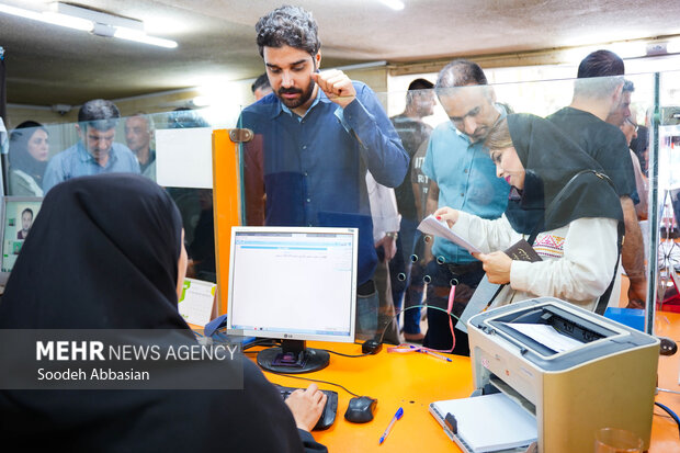 درخواست گذرنامه در مراکز پلیس +10 15