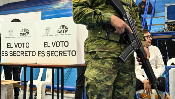 New shooting mars election campaign in Ecuador