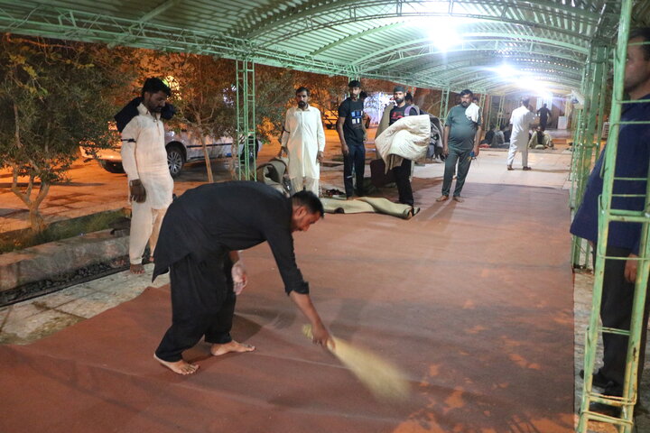 شرقیترین دروازه حرم ابا عبدالله الحسین میزبان زائران پاکستانی